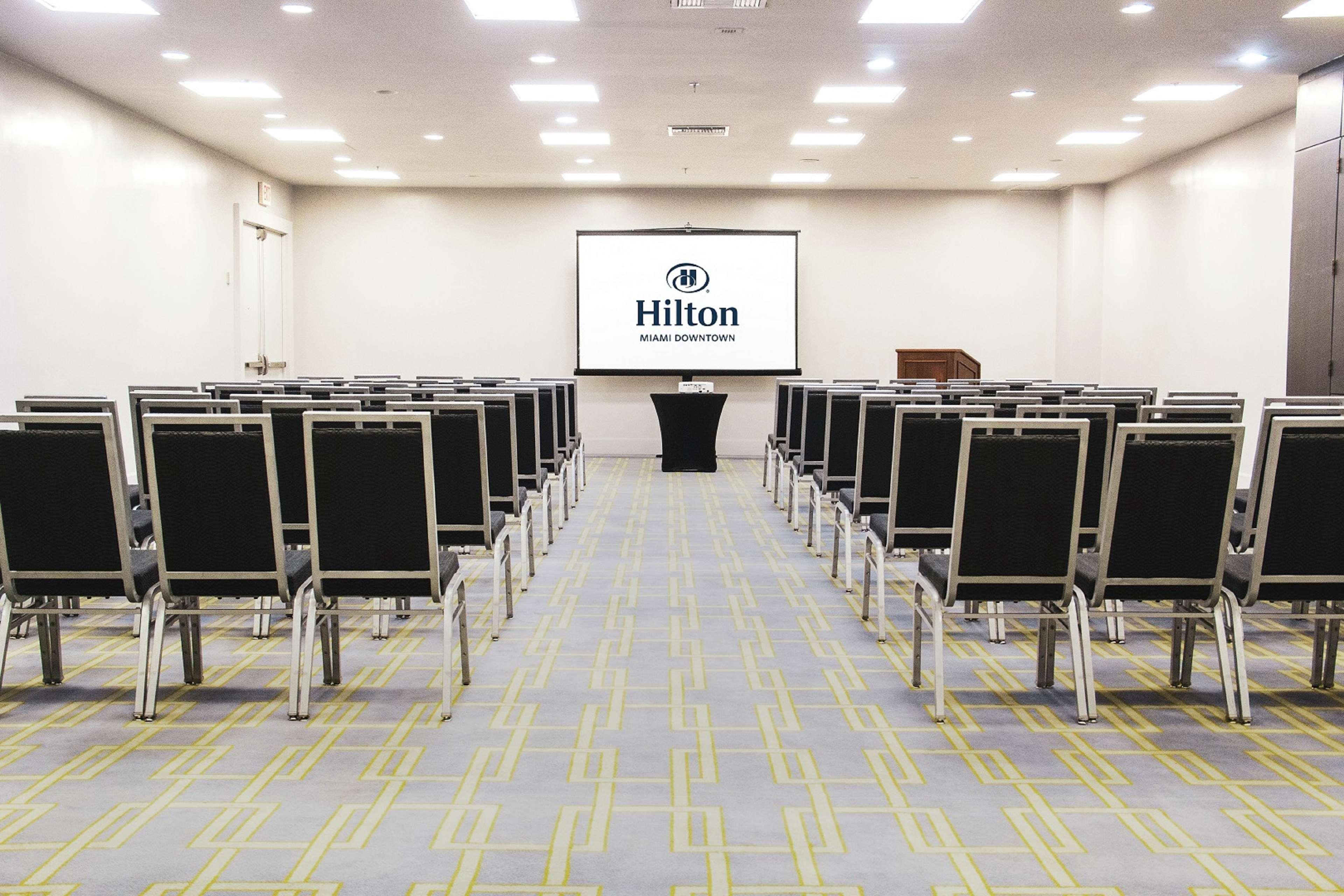 Hotel Hilton Miami Downtown Esterno foto