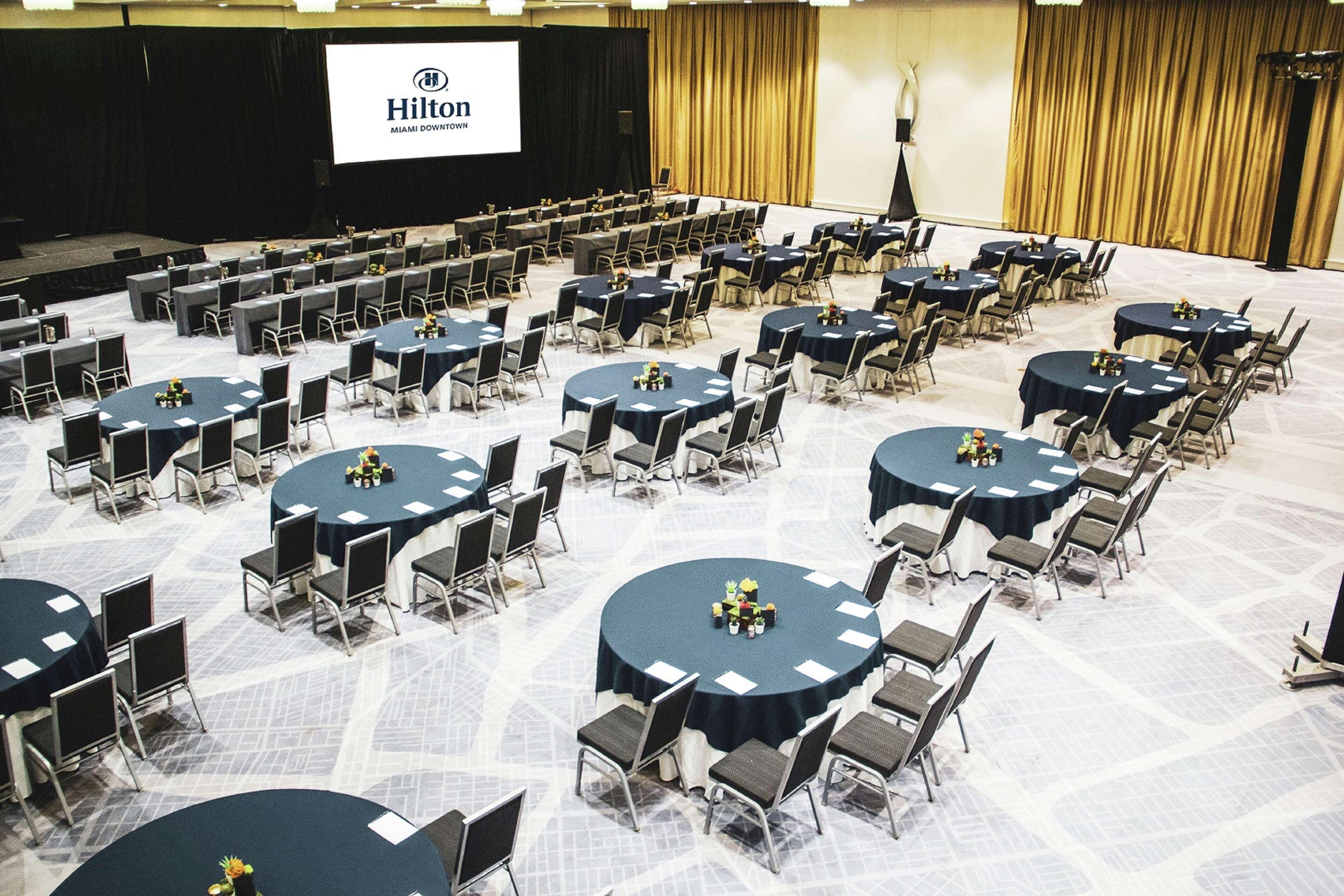 Hotel Hilton Miami Downtown Esterno foto