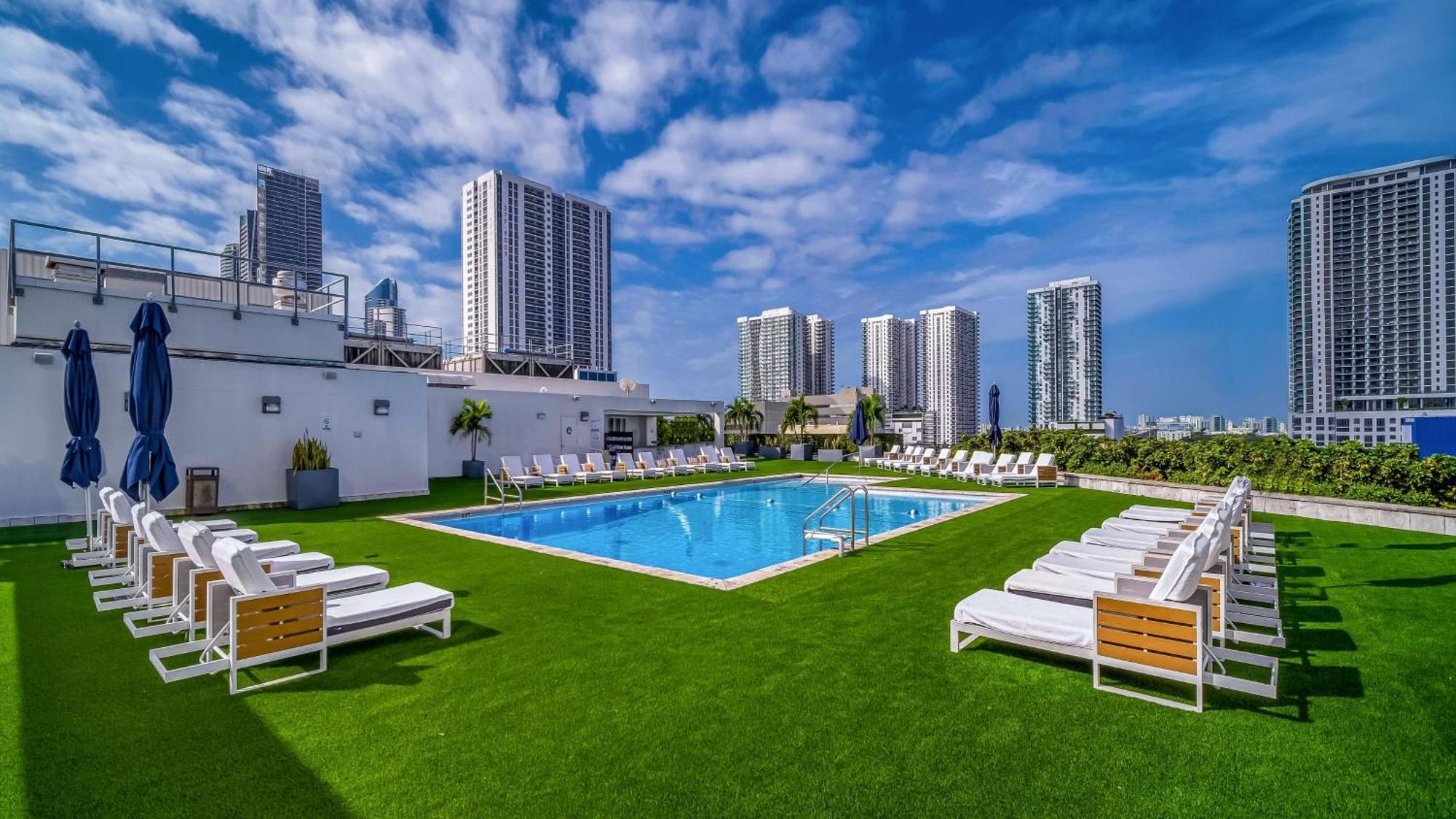 Hotel Hilton Miami Downtown Esterno foto