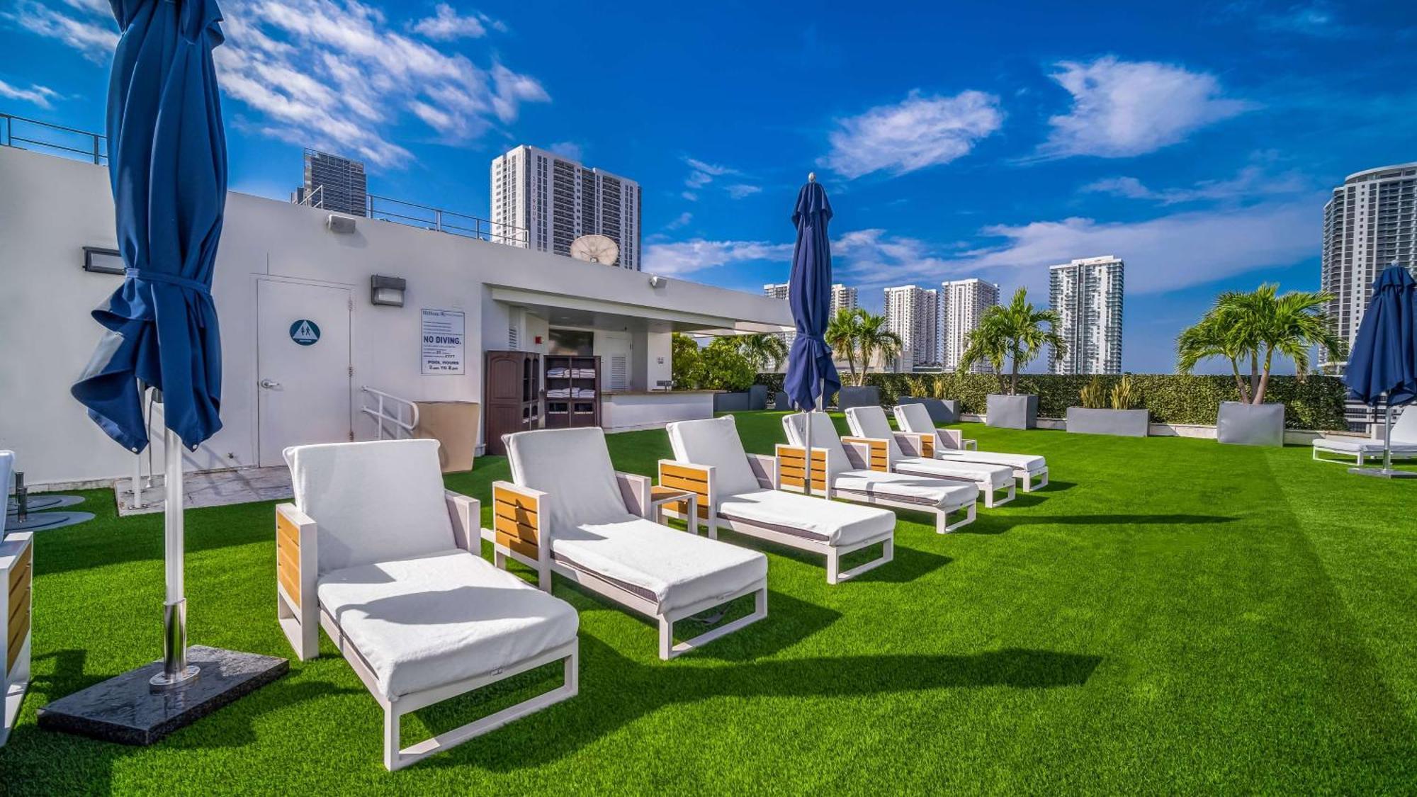 Hotel Hilton Miami Downtown Esterno foto